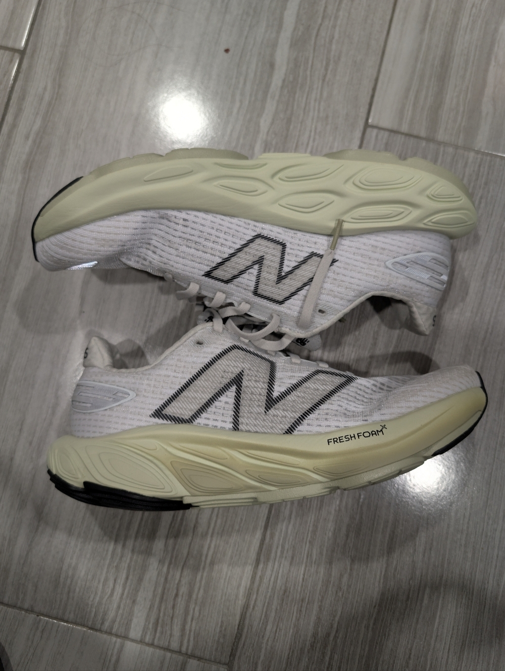 New Balance Fresh Foam X Balos v1 Sz 10.5 Mens